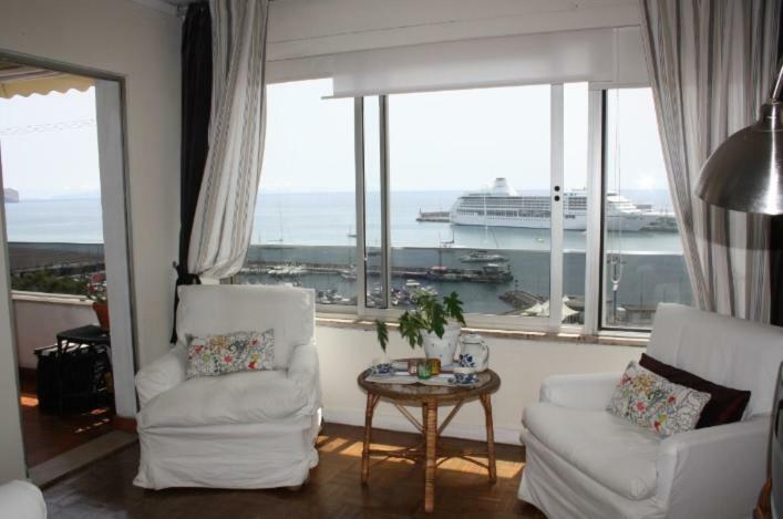 פונשל Apartment W Stunning View - Marina - Free Parking & Ac מראה חיצוני תמונה